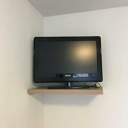 Schones Einzimmerappartement In Seenahe Lägenhet